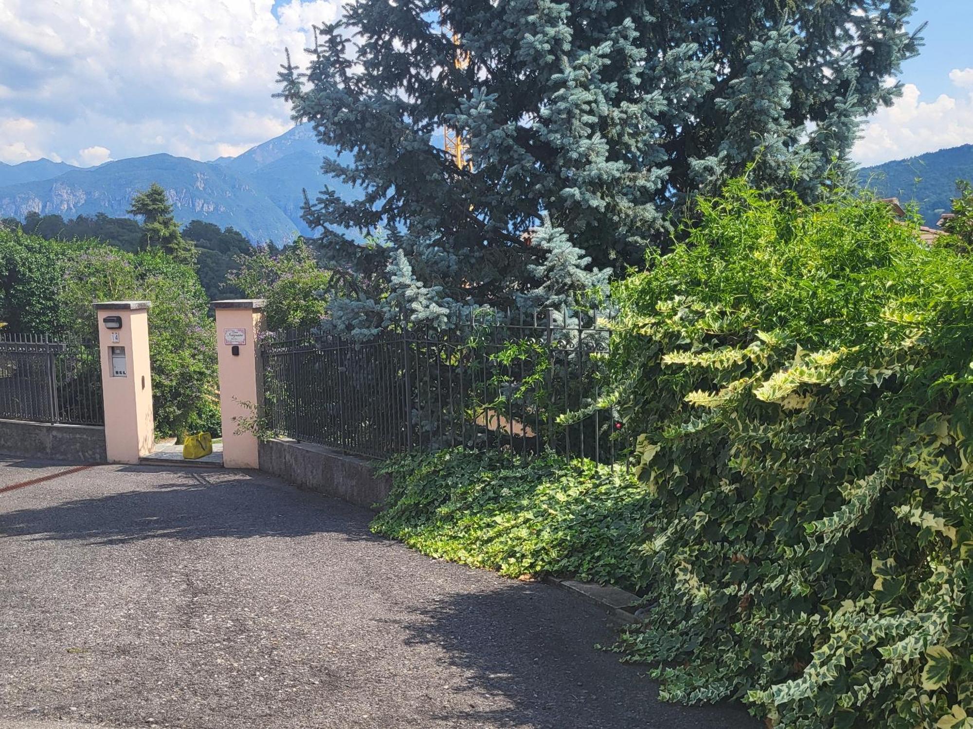 Casa Intignano - Appartamento Con Terrazzo Vista Lago Tremezzo Kamer foto